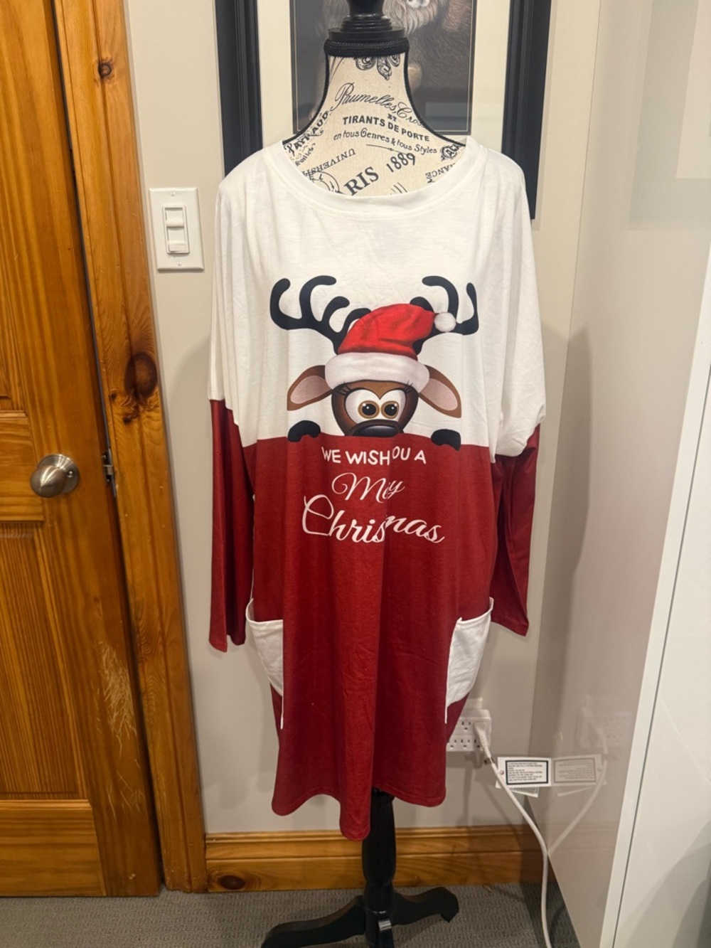 Christmas Reindeer Colorblock Nightshirt - Red & White